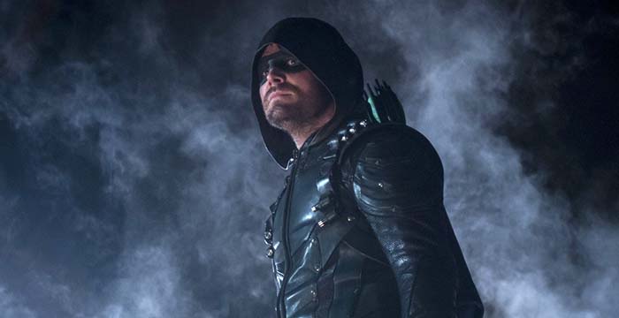 Arrow 9 stagione non si fa Stephen Amell