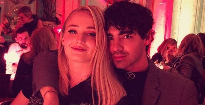 sophie turner joe jonas genitori mamma figlia willa partorito