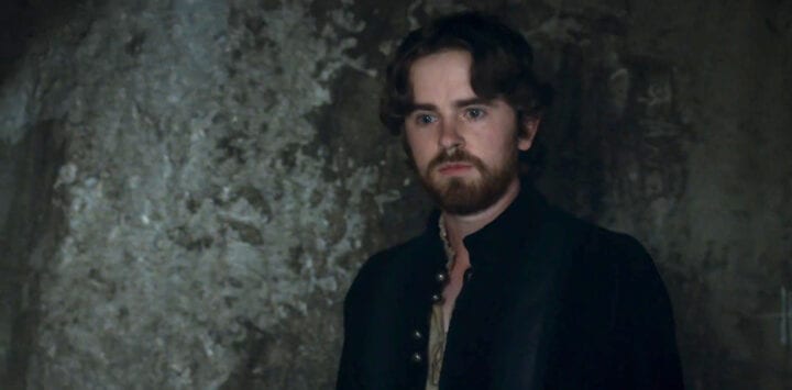 Freddie Highmore è Stefano Giraldi