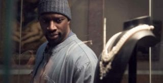 Omar Sy in una scena di Lupin su Netlfix