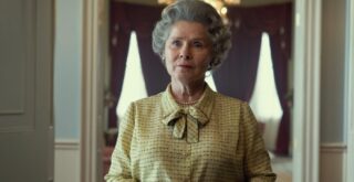 The Crown 5 imelda stunton regina elisabetta ii