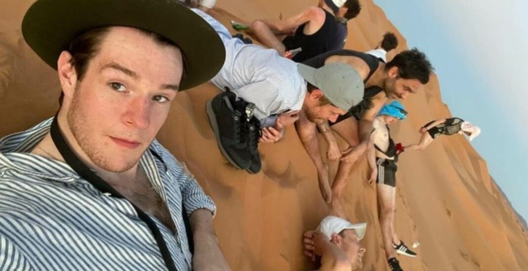 Chi è Connor Swindells, Adam in Sex Education: età e Instagram