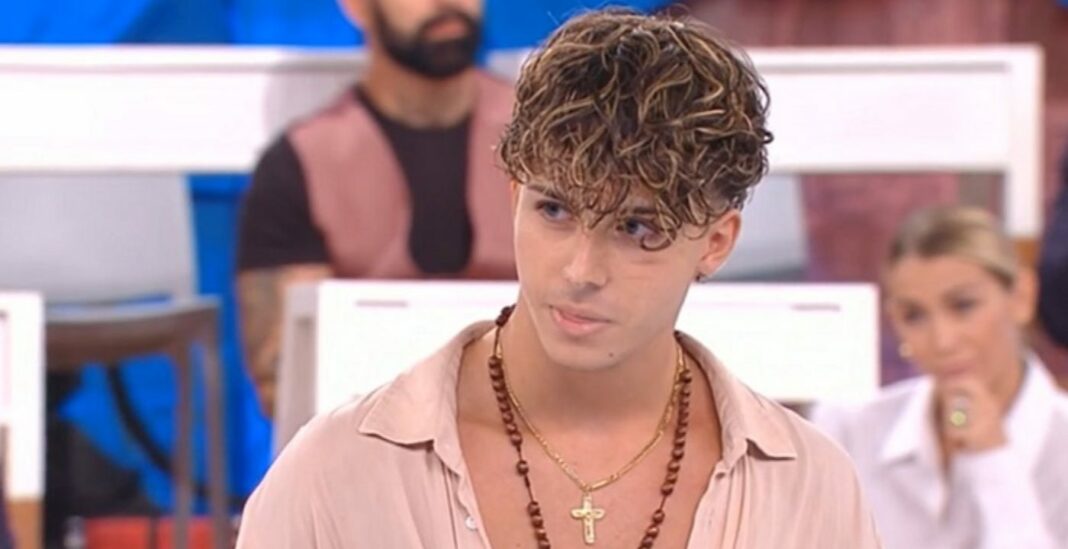 Chi è Mattia Zenzola di Amici 22 età, altezza e Instagram