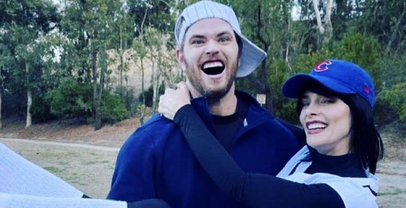 Kellan Lutz Ashley Greene ricreano scena baseball Twilight