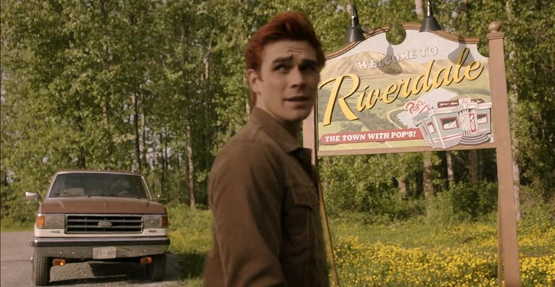 Perché Riverdale cambia nome in Rivervale nei nuovi episodi
