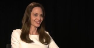 angelina jolie oggi etÃ  altezza vita privata instagram film