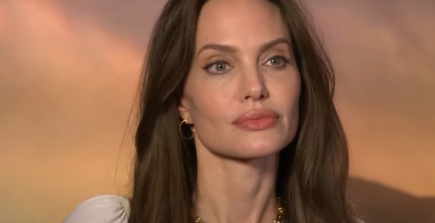 angelina jolie oggi età altezza vita privata instagram film