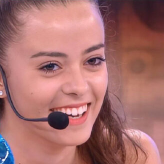 Amici 21 Carola Puddu serie TV Cercami a Parigi