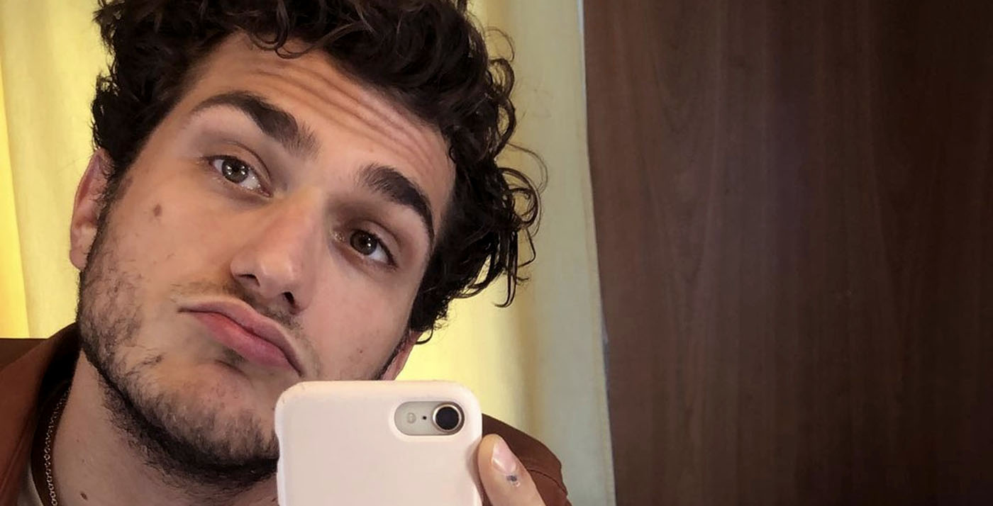Chi è Filippo De Carli, Giorgio in Guida Astrologica per Cuori Infranti