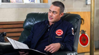 Taylor Kinney non tornerà finale Chicago Fire 11