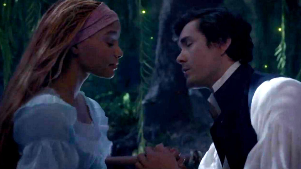 Kiss the Girl è la nuova clip de La live action