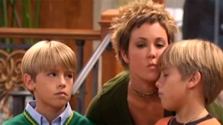 Zack e Cody Dylan Sprouse battuta Kim Rhodes