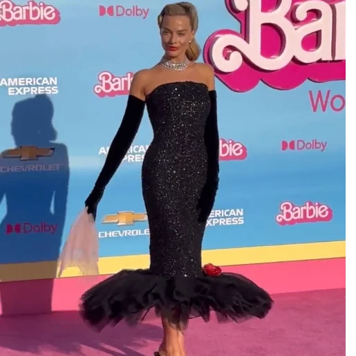 margot robbie outfit barbie