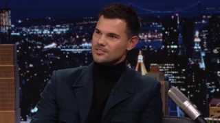 taylor lautner fama non usciva casa twilight