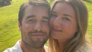 Revenge Emily VanCamp Josh Bowman aspettano secondo figlio