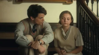 I sette quadranti di Agatha Christie a che ora esce su Netflix