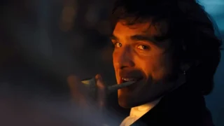 Jacob Elordi rompe sedia set di Cime Tempestose