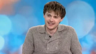 Christopher Briney condivide le sue speranze per progetti futuri