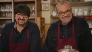 Canale 5 cambia strategia I Cesaroni in onda con un solo episodio