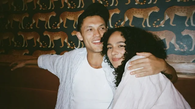 Aurora Perrineau e Orlando Norman