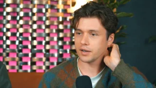 Chi è Nick Robinson, Wes in Messaggi per Isabelle età, film e serie